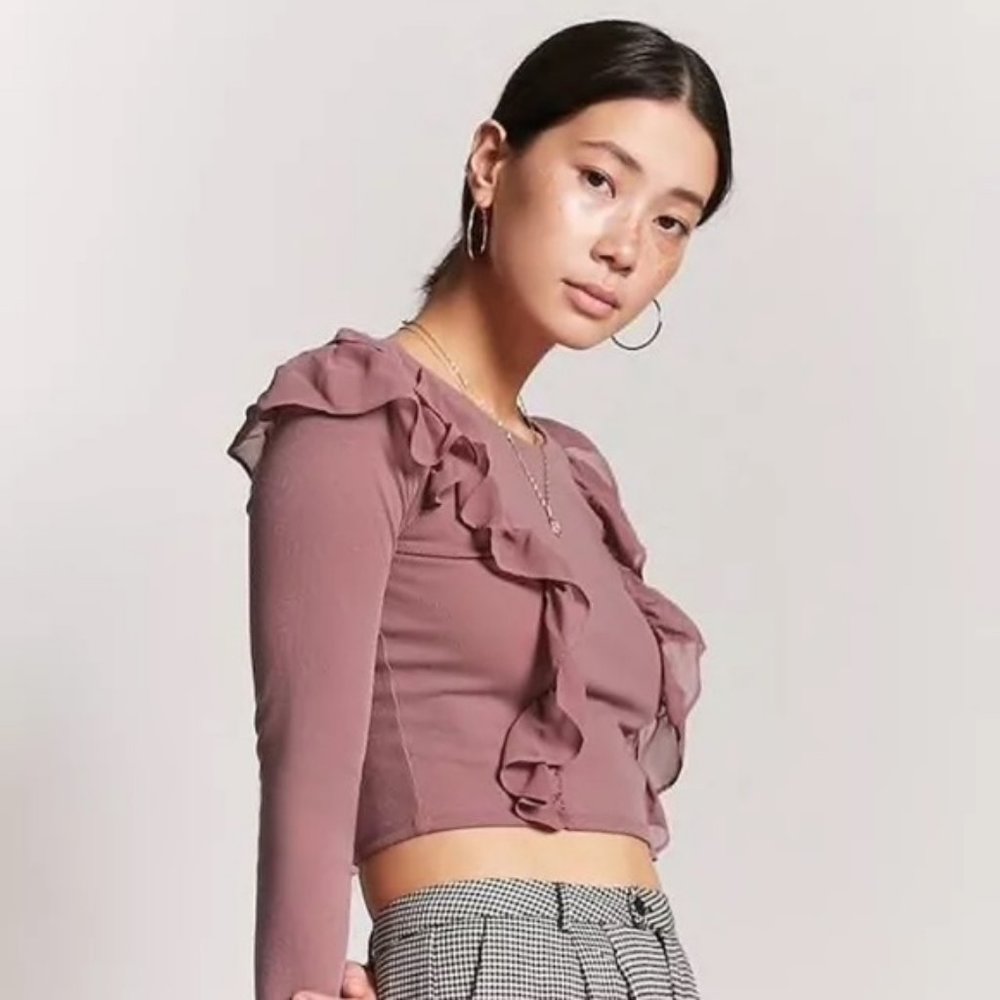 💫 Ruffle-Trim Ribbed Top - Picture 2 of 8